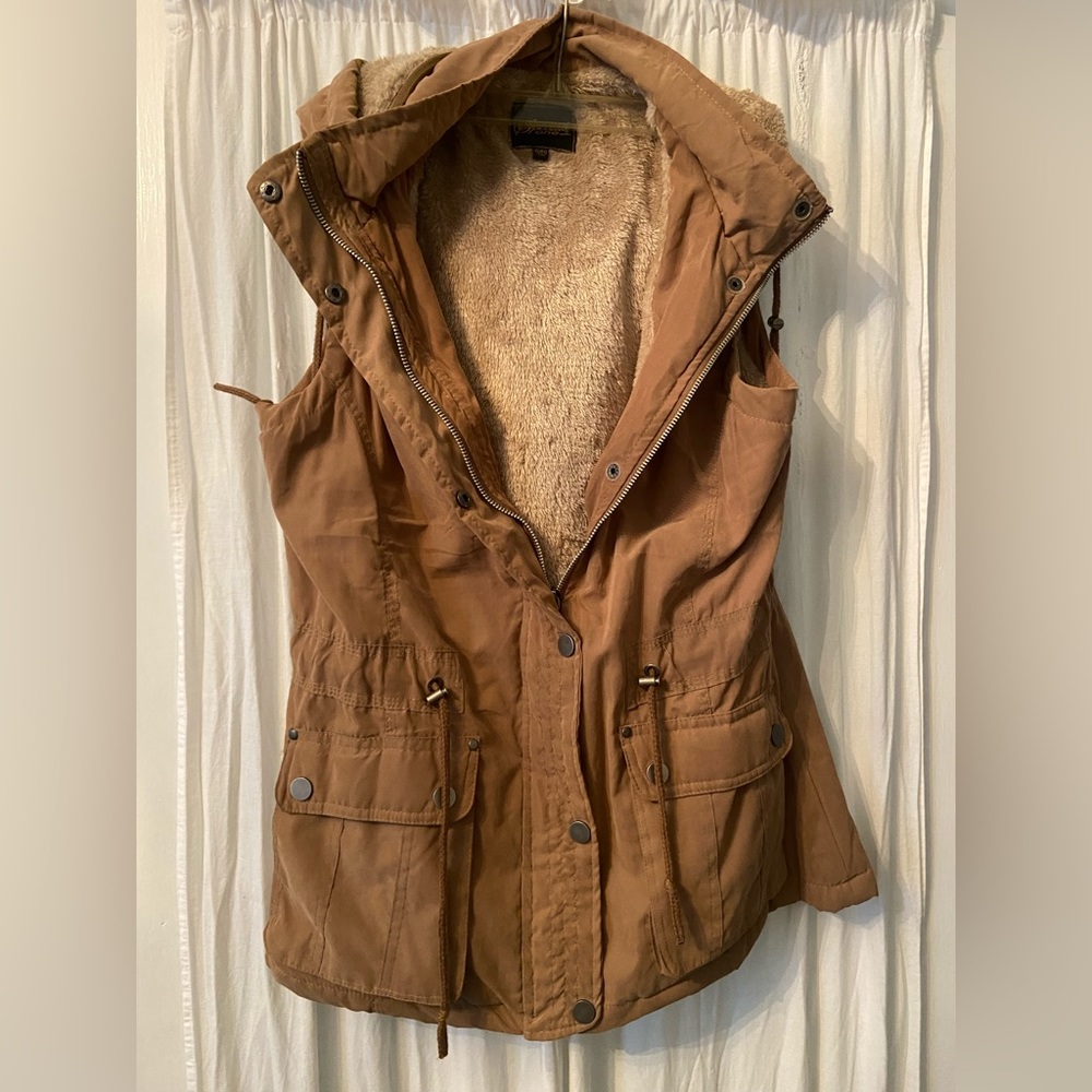 Special One by Rock::Size Medium:::Medium Tan Color with light fur inlay